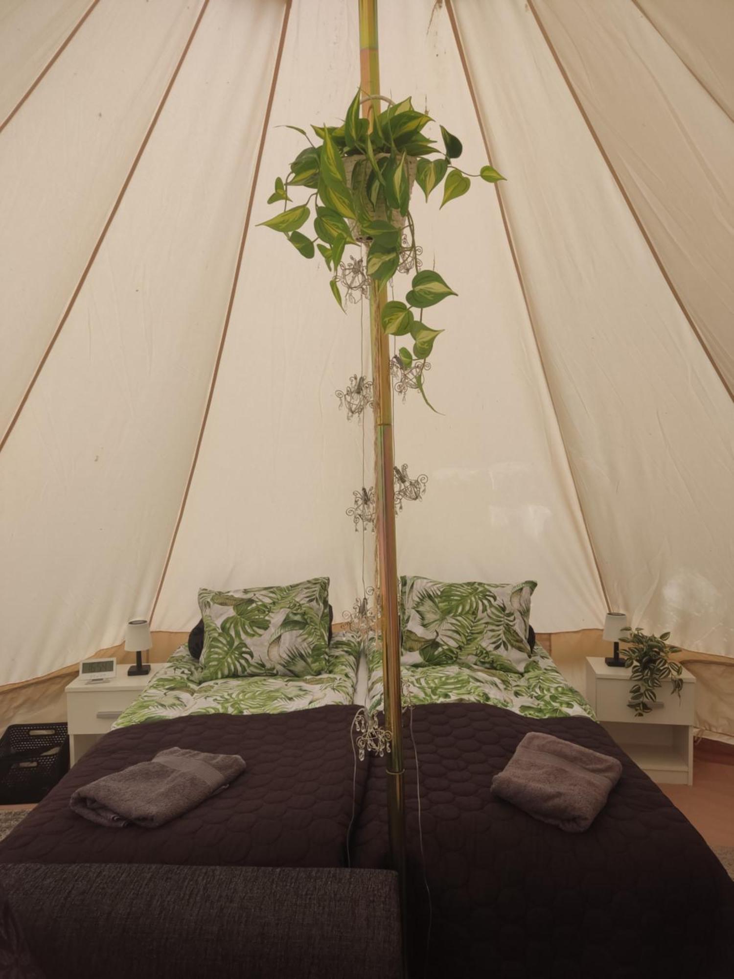 Jämsä Koskentien Kotimajoitus & Luxury Glamping 아파트 외부 사진