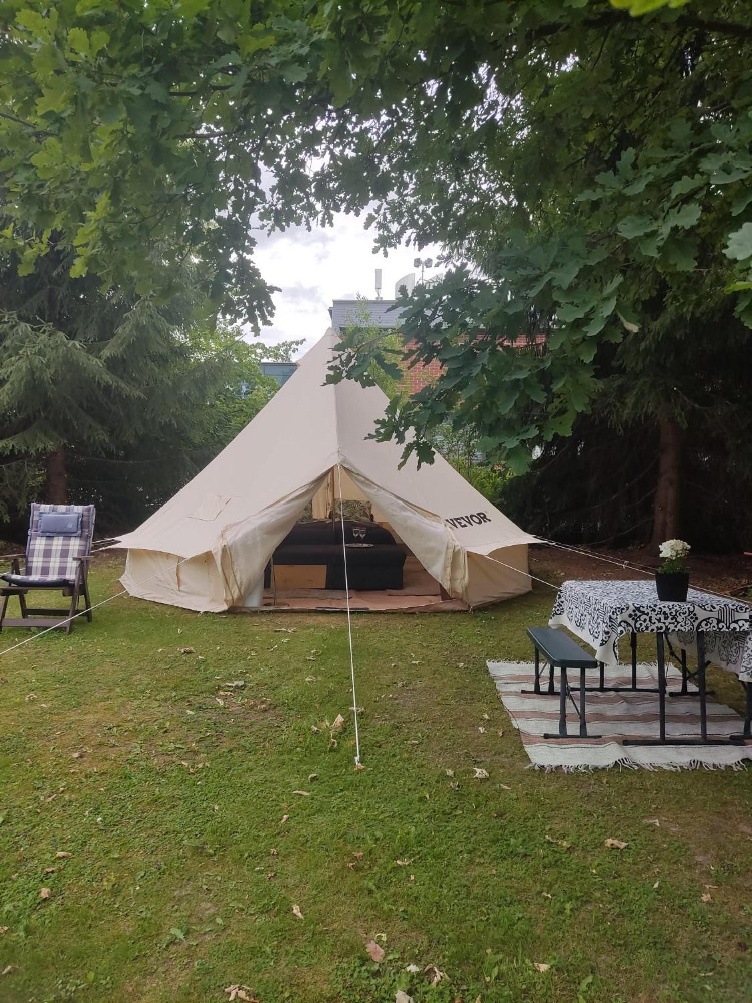 Jämsä Koskentien Kotimajoitus & Luxury Glamping 아파트 외부 사진